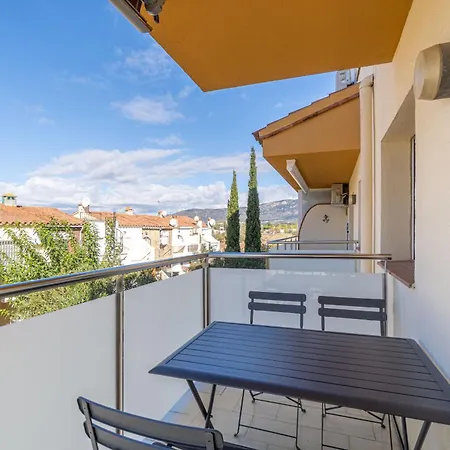 Апартаменты Apartamento Lorena *